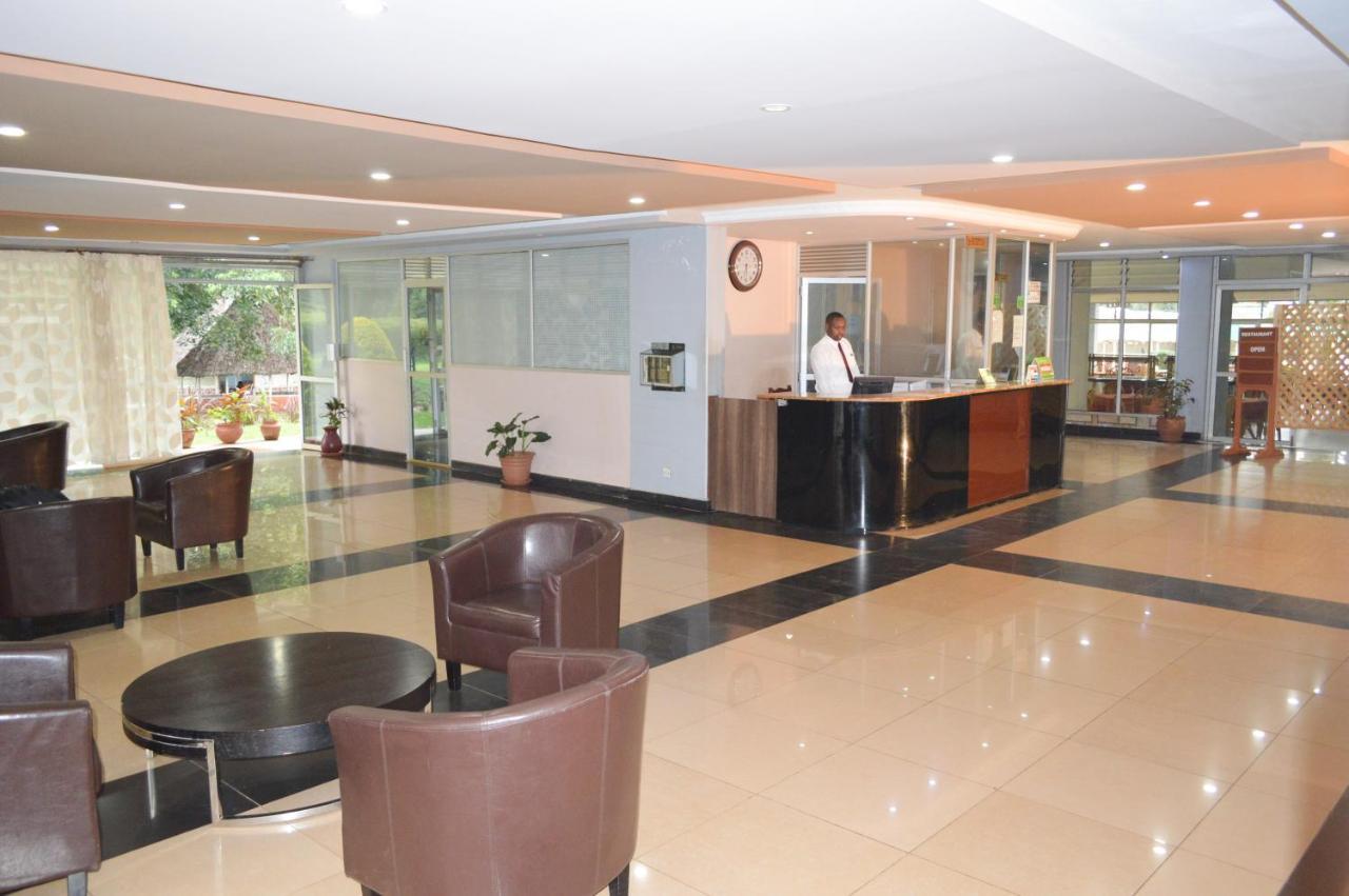 Golf Hotel Kakamega Exteriör bild